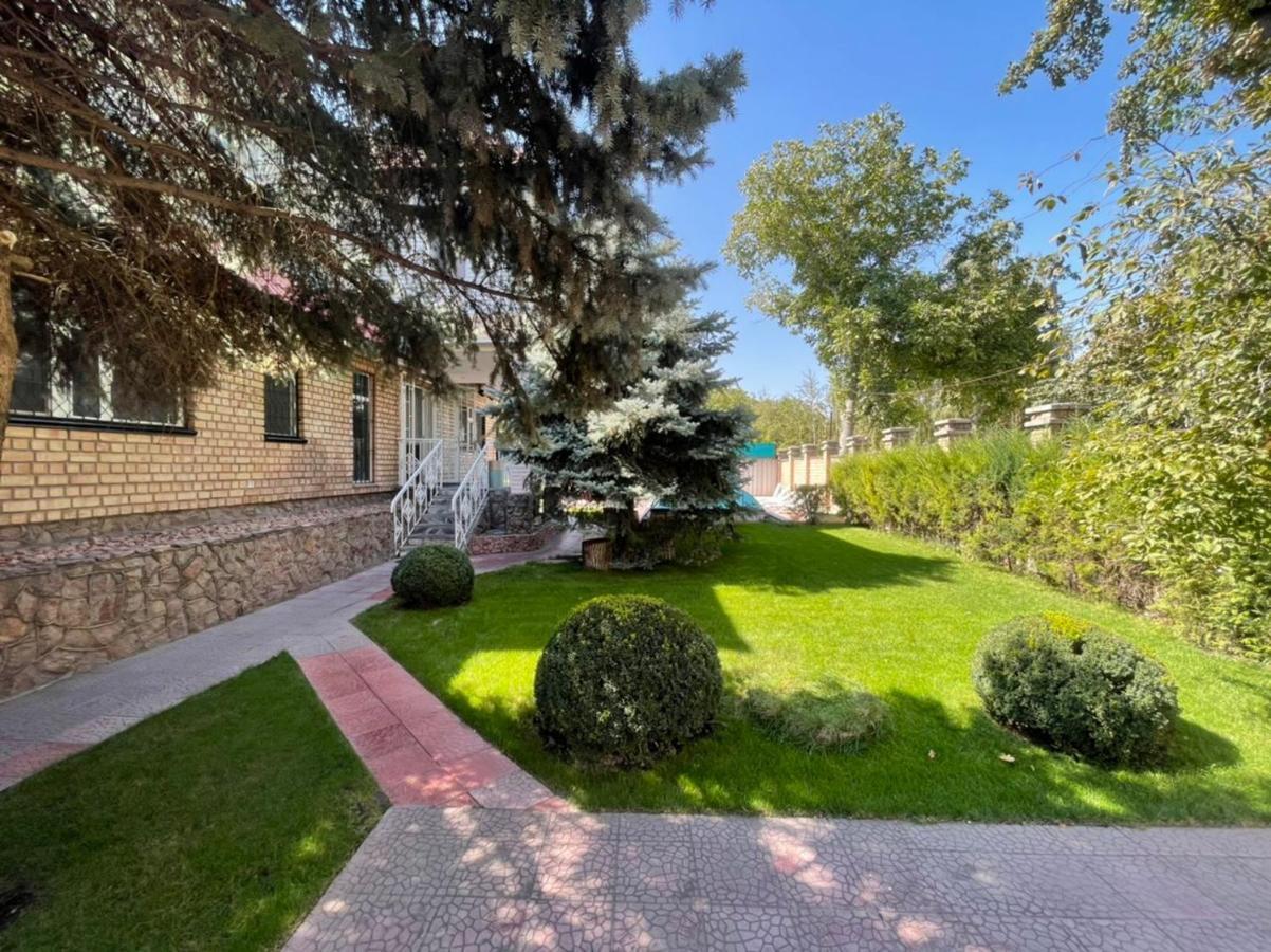 Гостевой Дом Шумкар Азия Guest House Shumkar Asia 비슈케크 외부 사진