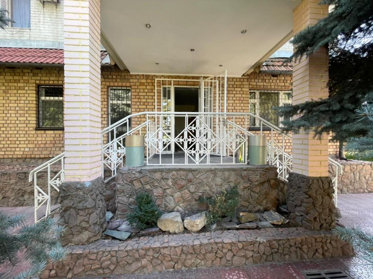 Гостевой Дом Шумкар Азия Guest House Shumkar Asia 비슈케크 외부 사진