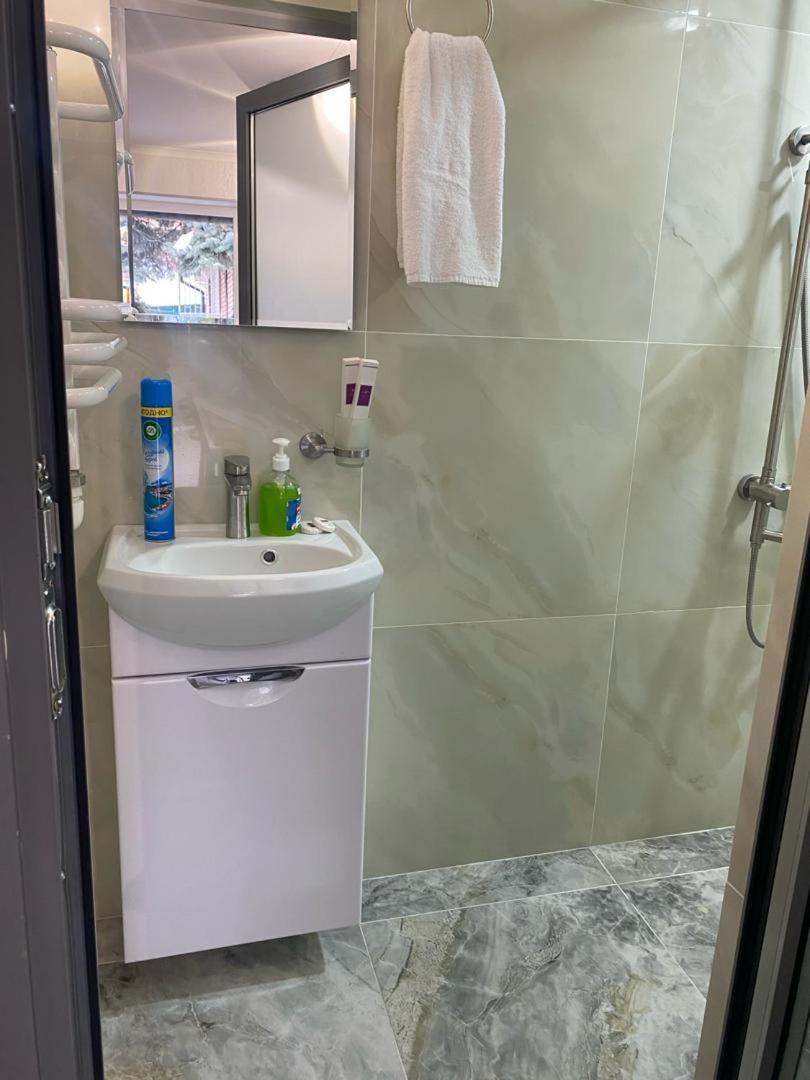 Гостевой Дом Шумкар Азия Guest House Shumkar Asia 비슈케크 외부 사진
