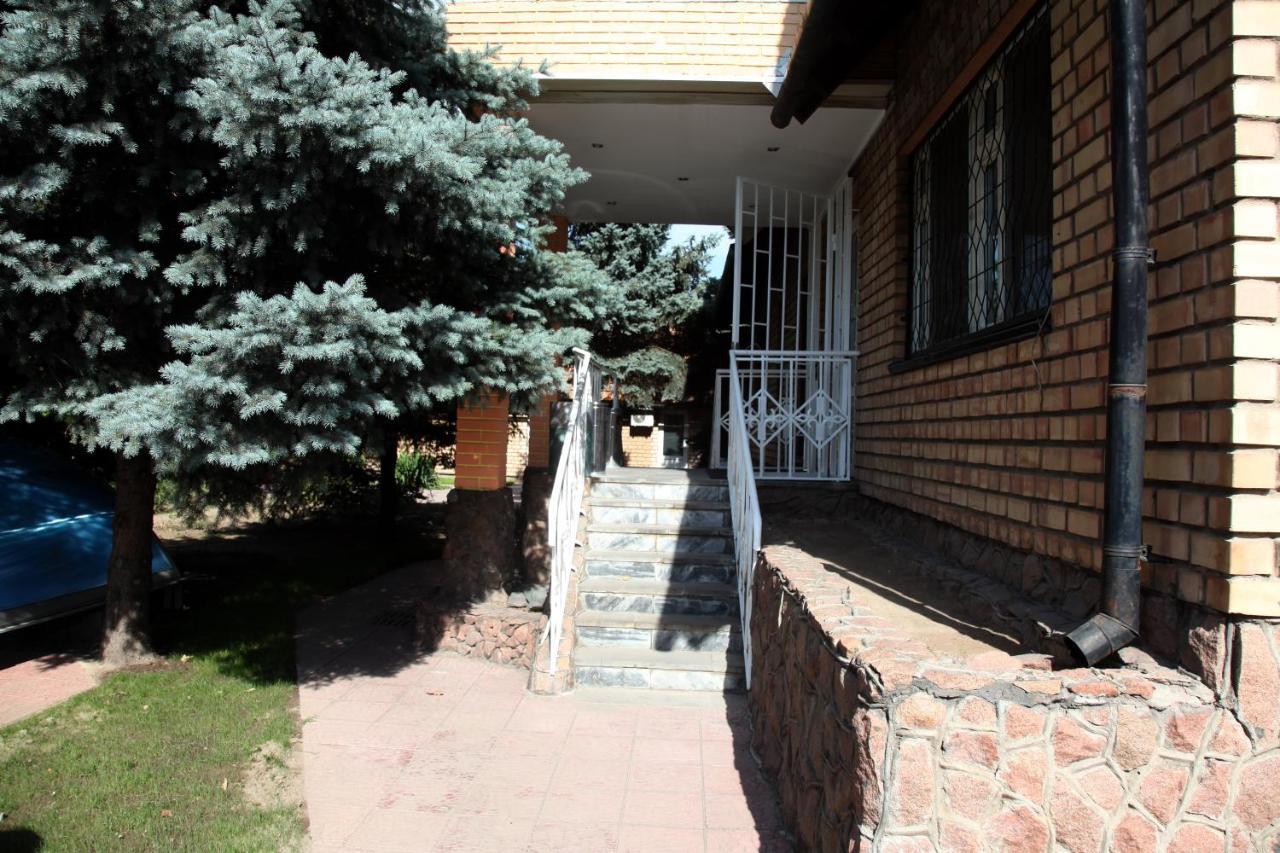 Гостевой Дом Шумкар Азия Guest House Shumkar Asia 비슈케크 외부 사진